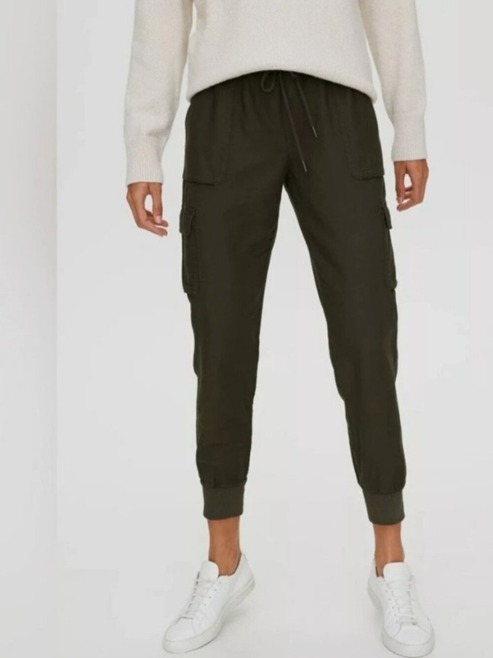 Aritzia Community Cebu Pant 100% Cotton Jogger Cargo Pants Size Small Olive Grn
